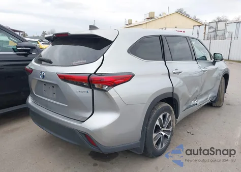 2022 Toyota Highlander Hybrid Le z USA, uszkodzony, nr VIN 5TDBBRCH3NS550161